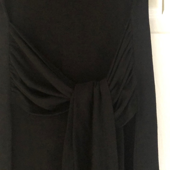 New black simple dress with the short sleeves - Picture 2 of 5